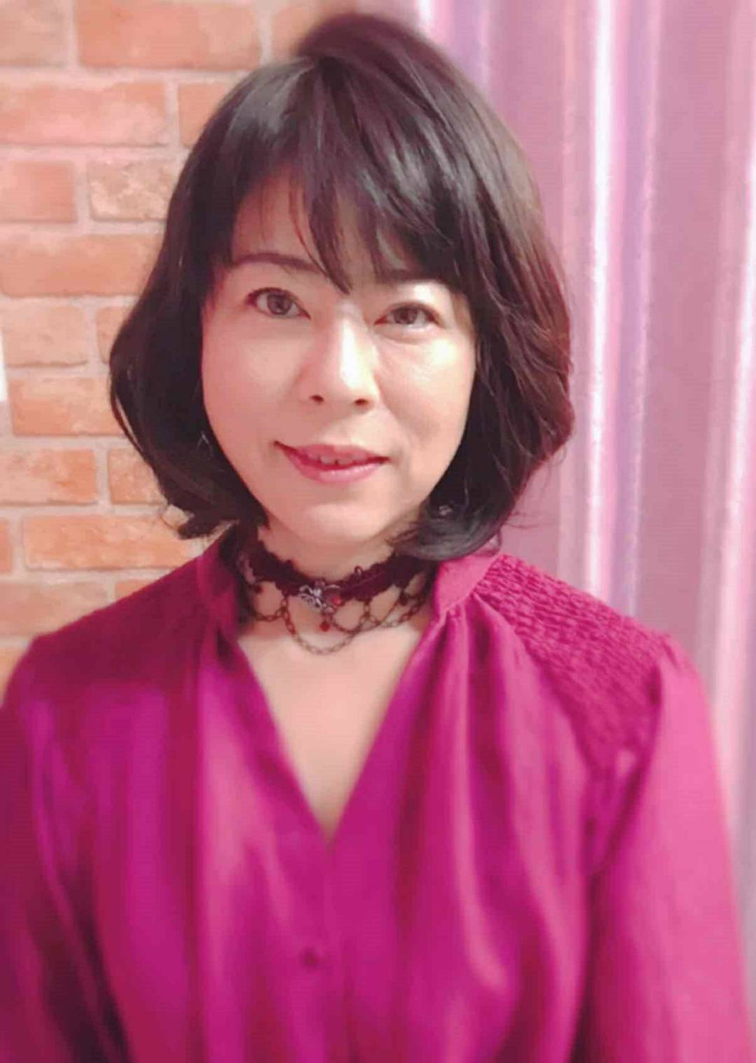 真坂まひる先生